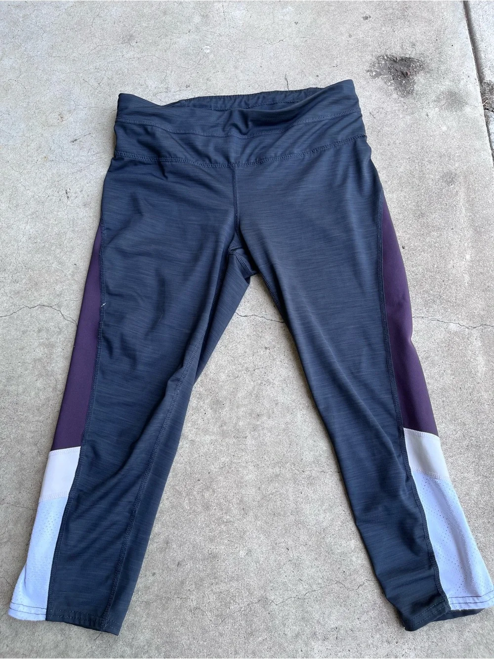 Tangerine Dark Gray Leggings with Purple & White Panels